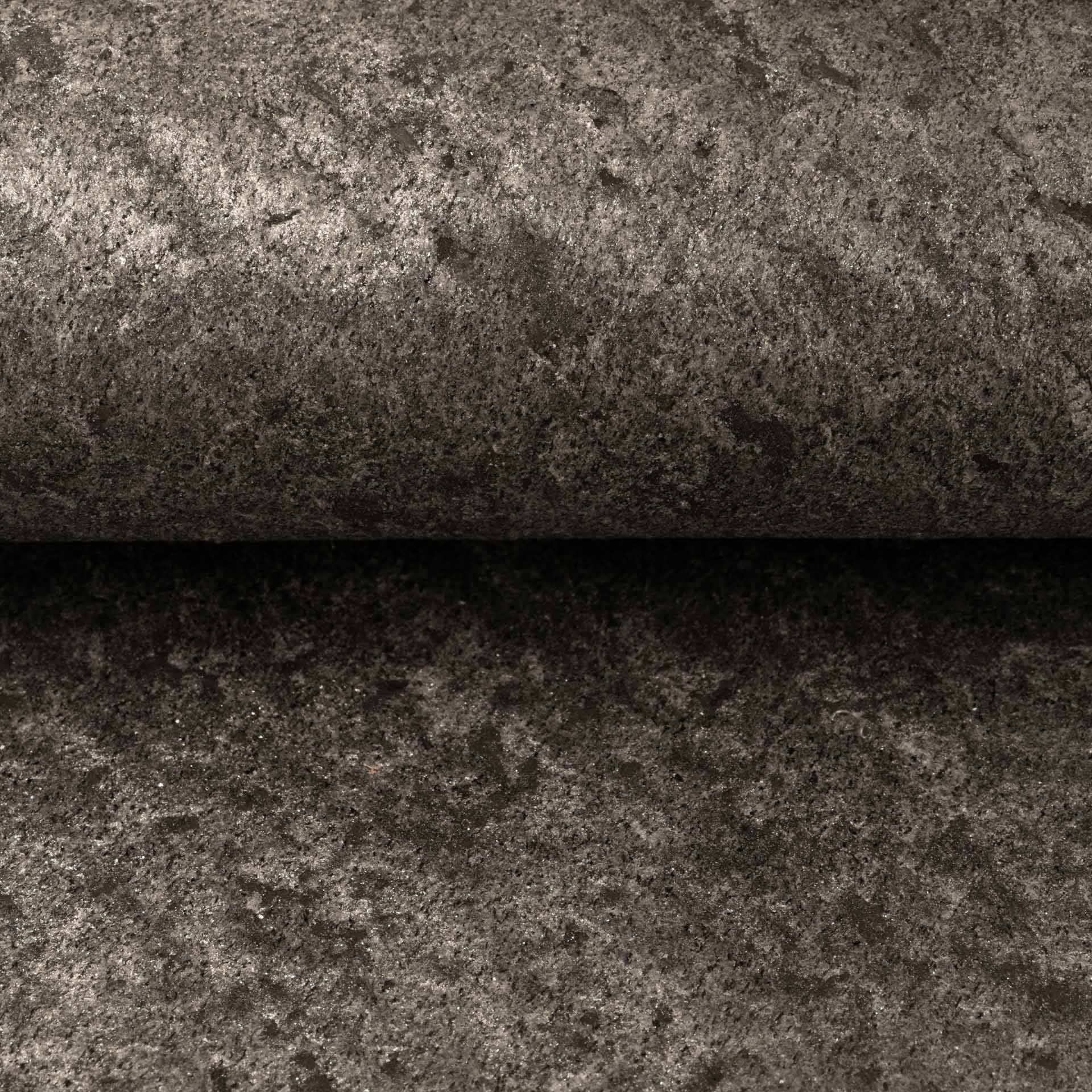 Suede Stone: realizzato con l’applicazione di un vero film in pietra